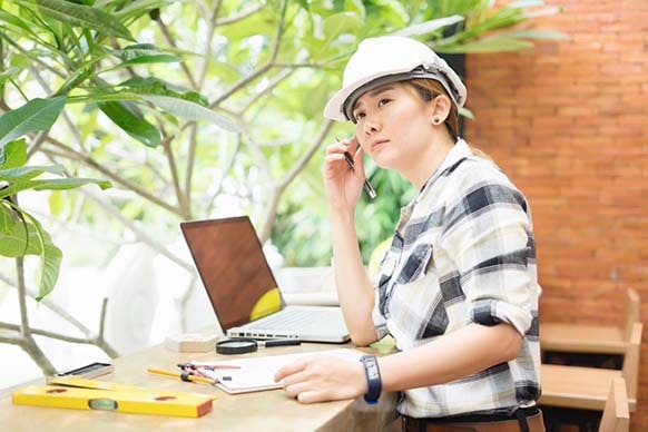 Mining blogs: Discover trends and thought leadership perspective