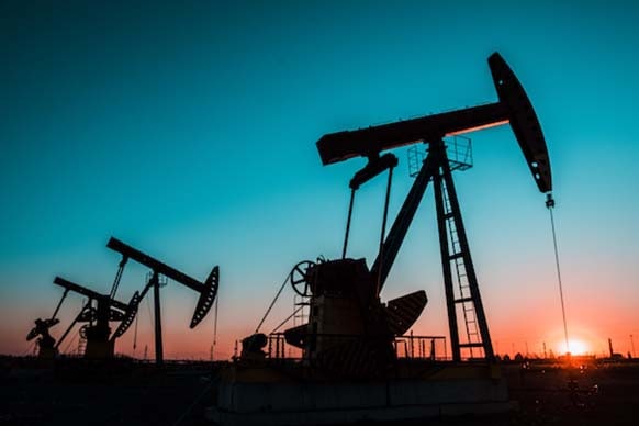 Read Industrial automation in oil and gas (PDF). Improve business operations by securly digitizing process control environments